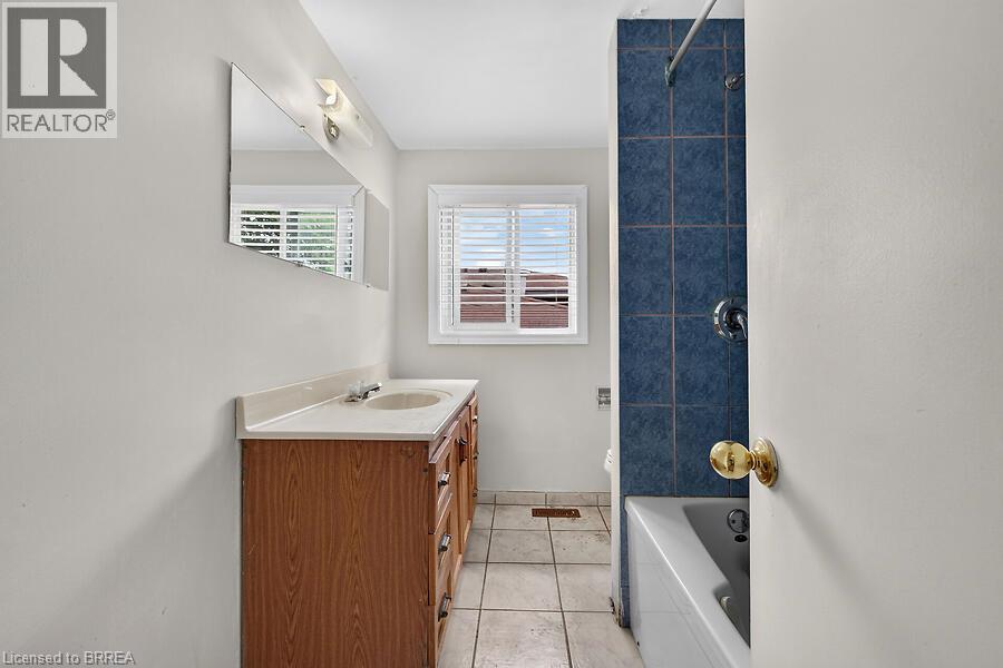 5371 Riverside Drive, Burlington, Ontario  L7L 3X9 - Photo 42 - 40856171
