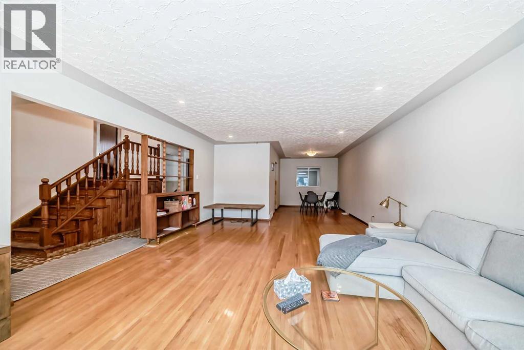 31 Fenton Road SE, Calgary, Alberta  T2H 1B8 - Photo 5 - A2275327