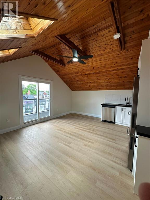 413 Concession Street Unit# Upper, Hamilton, Ontario  L9A 1B8 - Photo 3 - 40852250