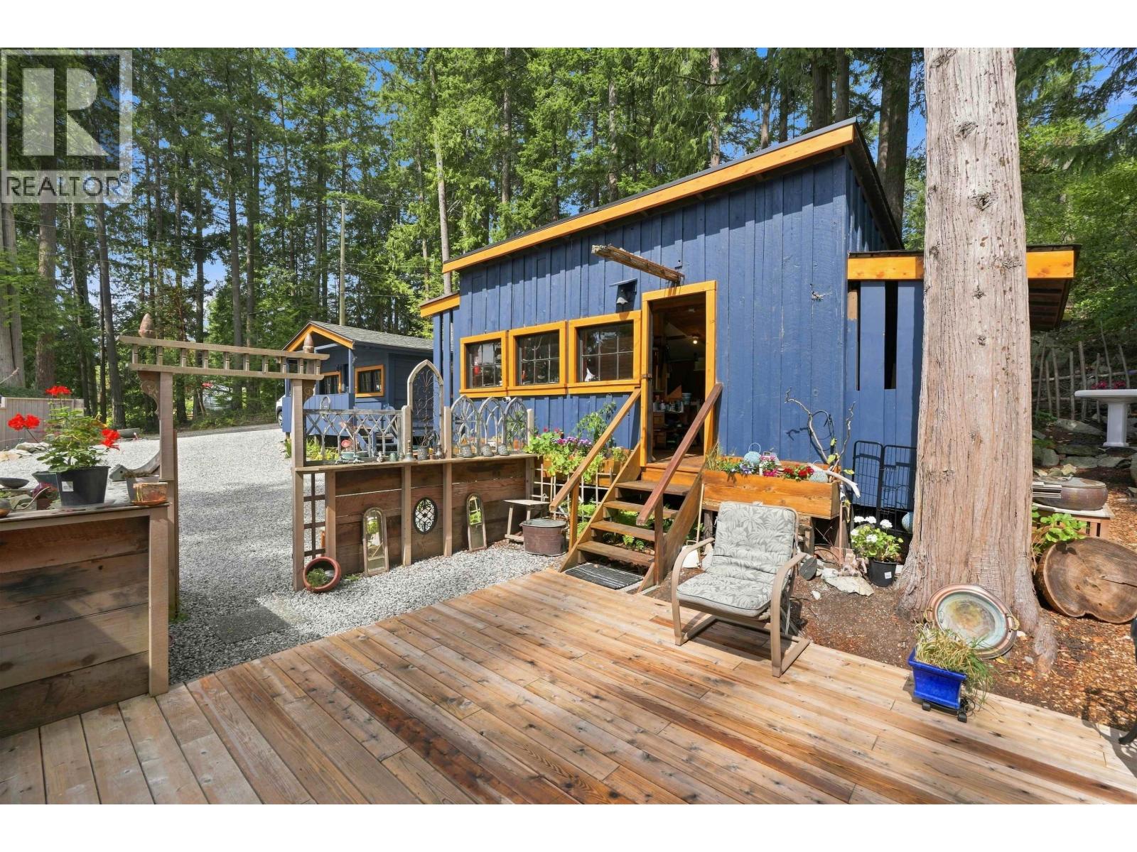 9219 Hydaway Road, Halfmoon Bay, British Columbia  V7Z 1B4 - Photo 28 - R3156138