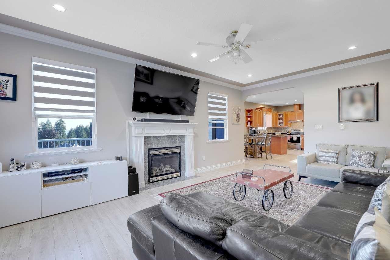 33834 Grewall Crescent, Mission, British Columbia V2V 7B6 - Photo 11 - R3157029