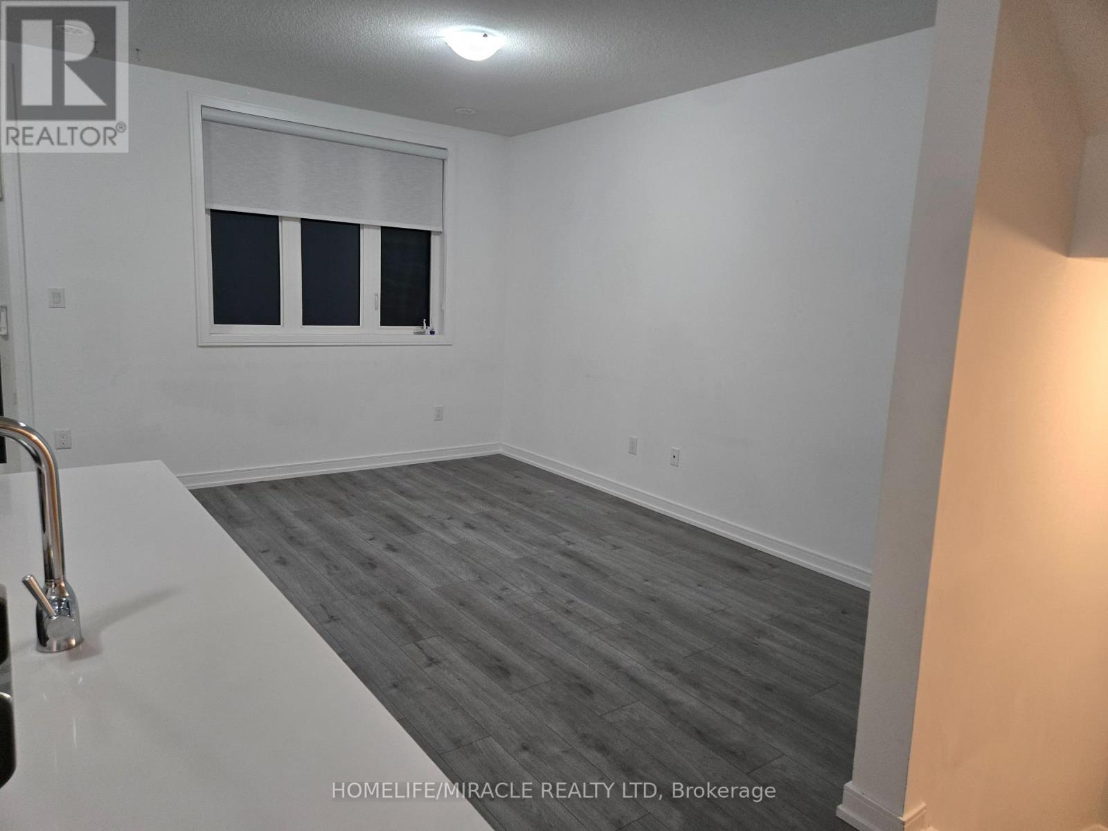 52 Blue Forest Crescent, Barrie, Ontario  L9J 0N3 - Photo 3 - S13684832