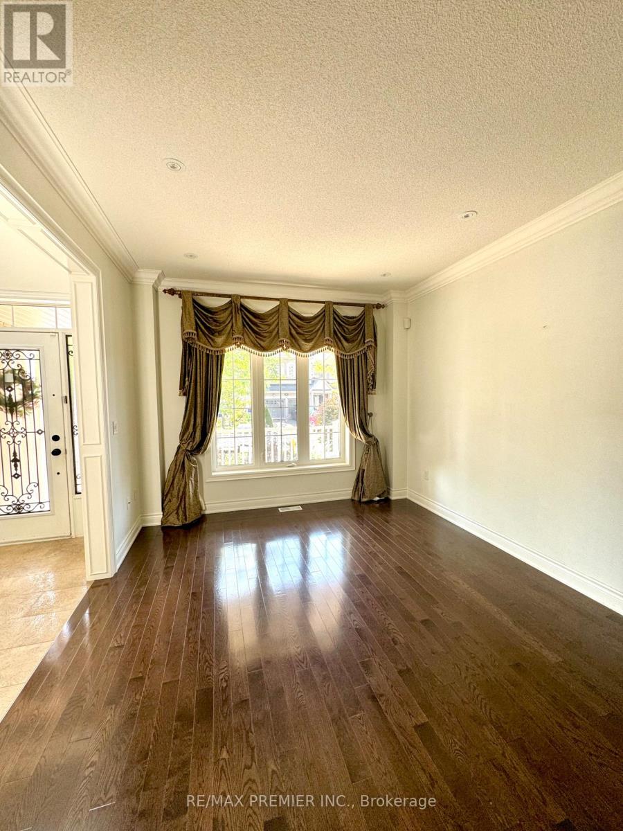 67 Cappella Drive, Vaughan, Ontario  L4H 0X3 - Photo 8 - N13691862