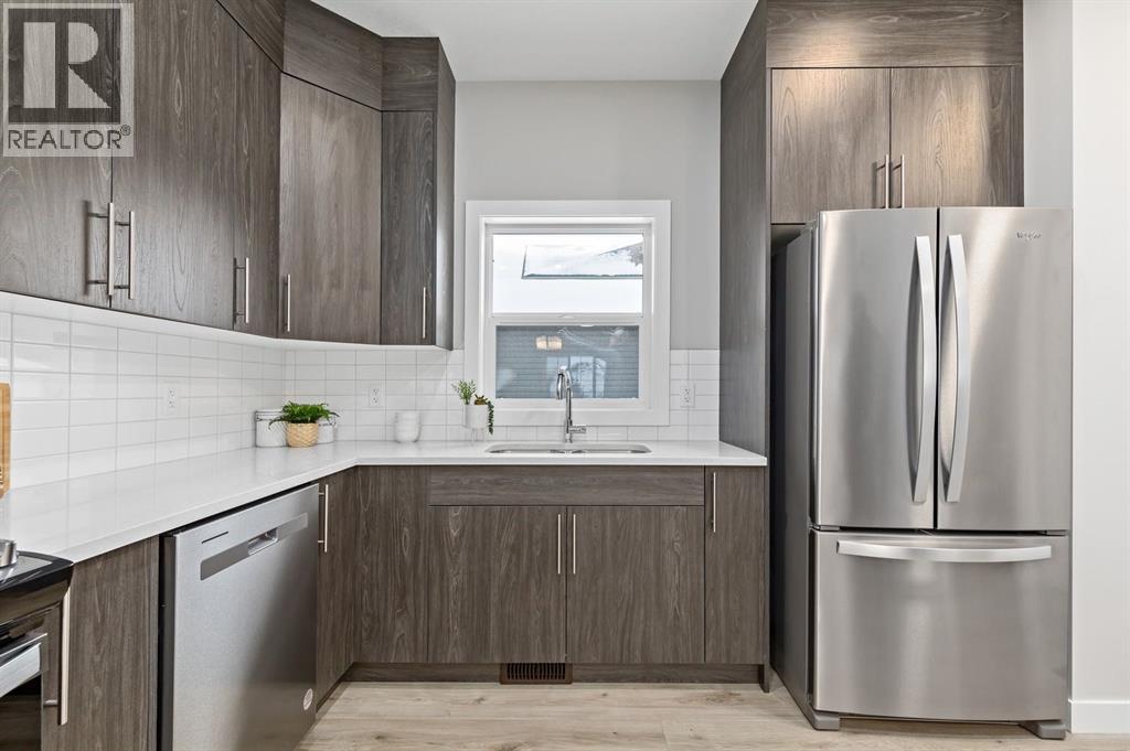 943 Legacy Circle SE, Calgary, Alberta  T2Z 5Z7 - Photo 7 - A2338345