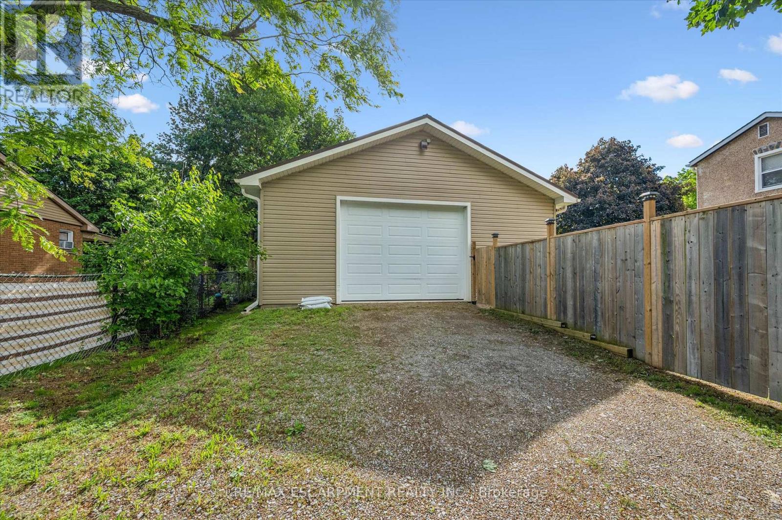 8 Cross Street, Brant, Ontario  N3L 1Z7 - Photo 30 - X13456764