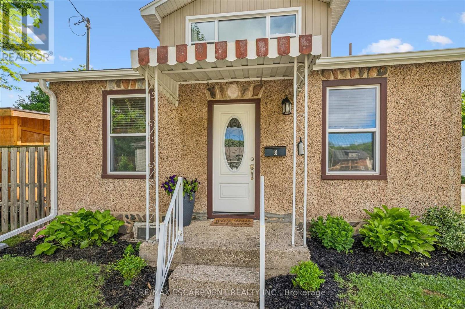 8 Cross Street, Brant, Ontario  N3L 1Z7 - Photo 4 - X13456764
