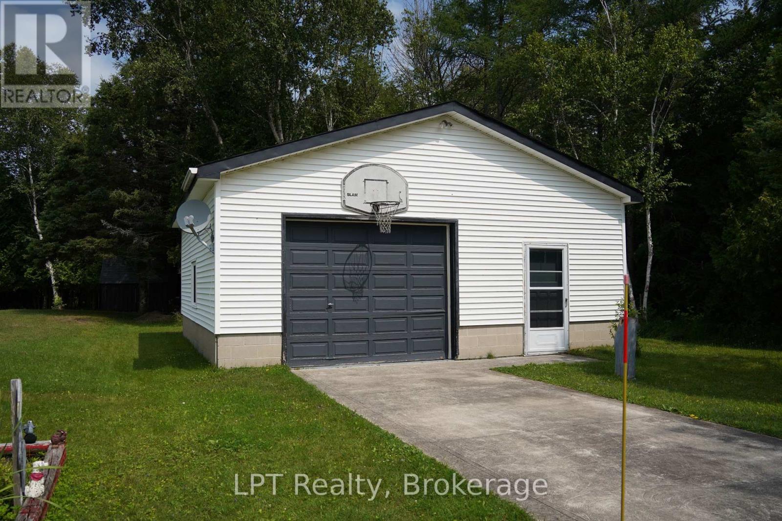 621 Huron Road, South Bruce Peninsula, Ontario  N0H 2T0 - Photo 33 - X13210826