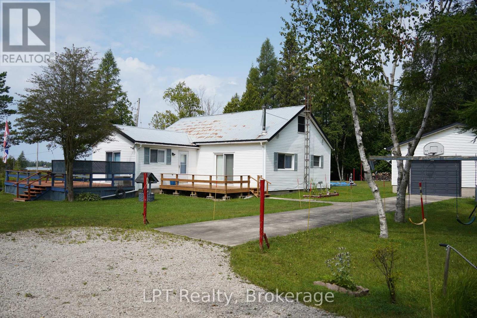 621 Huron Road, South Bruce Peninsula, Ontario  N0H 2T0 - Photo 5 - X13210826