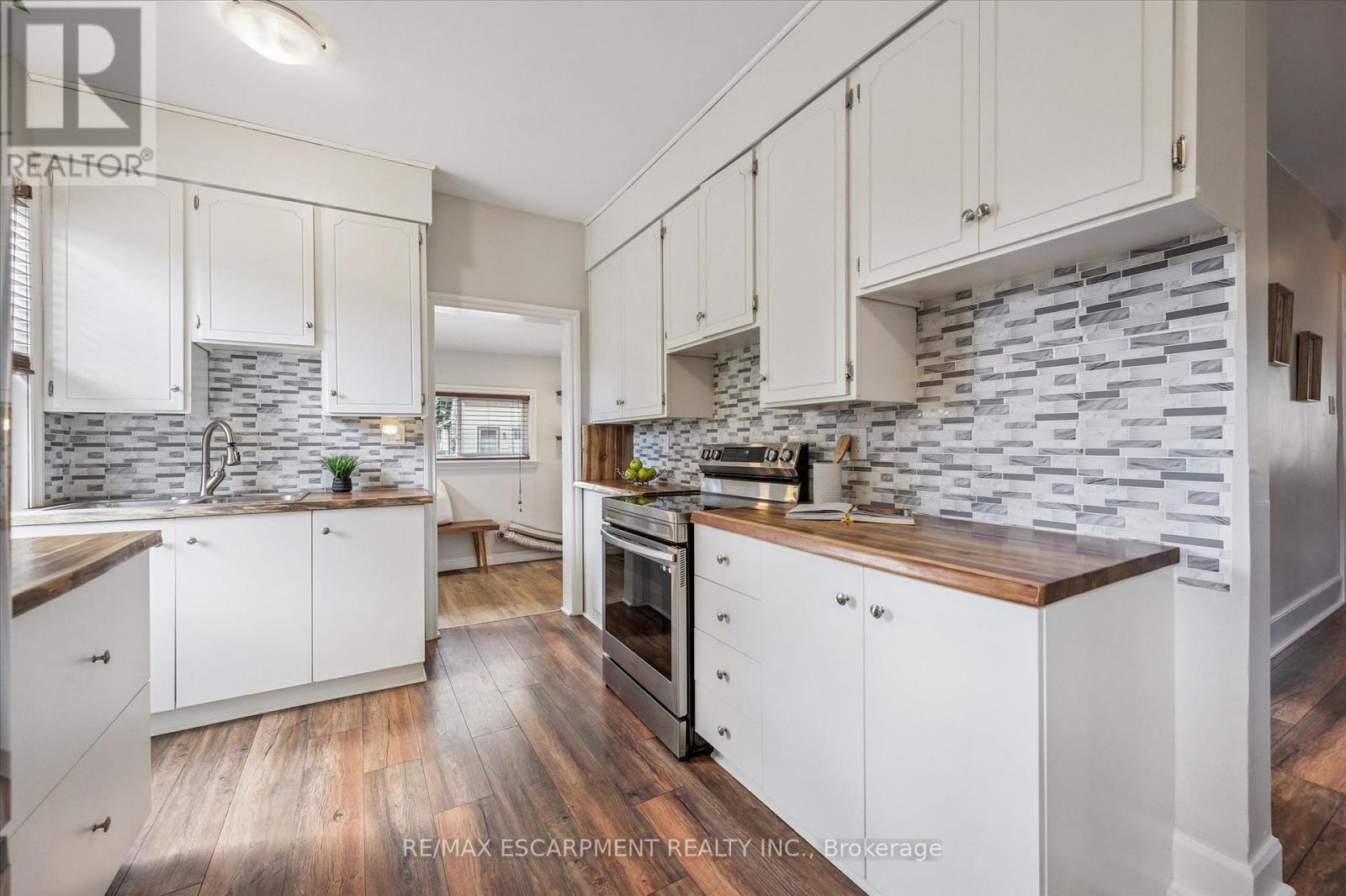 8 Cross Street, Brant, Ontario  N3L 1Z7 - Photo 12 - X13456764