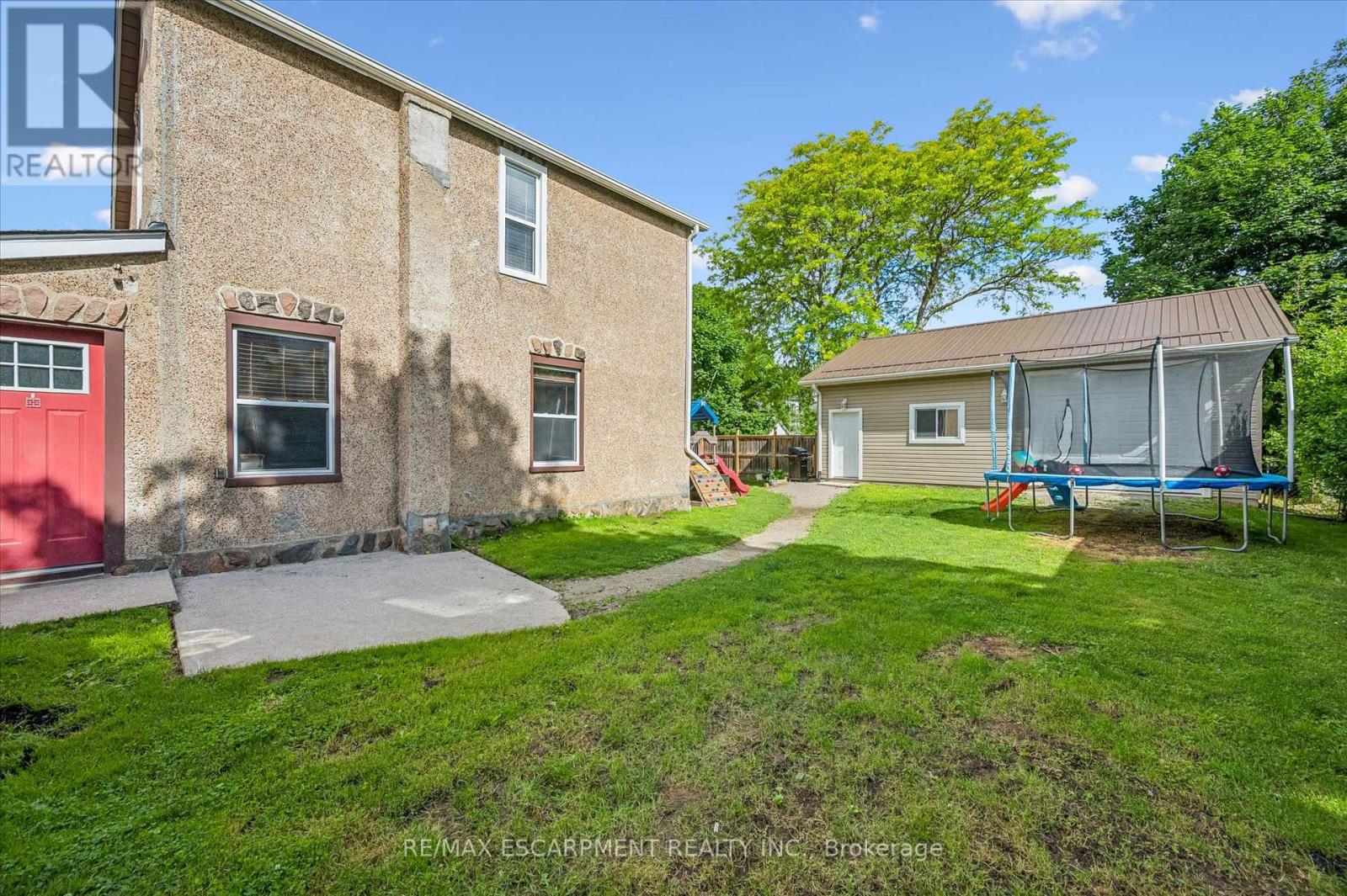 8 Cross Street, Brant, Ontario  N3L 1Z7 - Photo 25 - X13456764