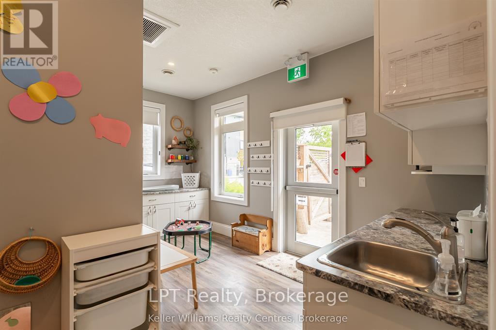 569 Catherine Street, Saugeen Shores, Ontario  N0H 2C1 - Photo 15 - X13247170