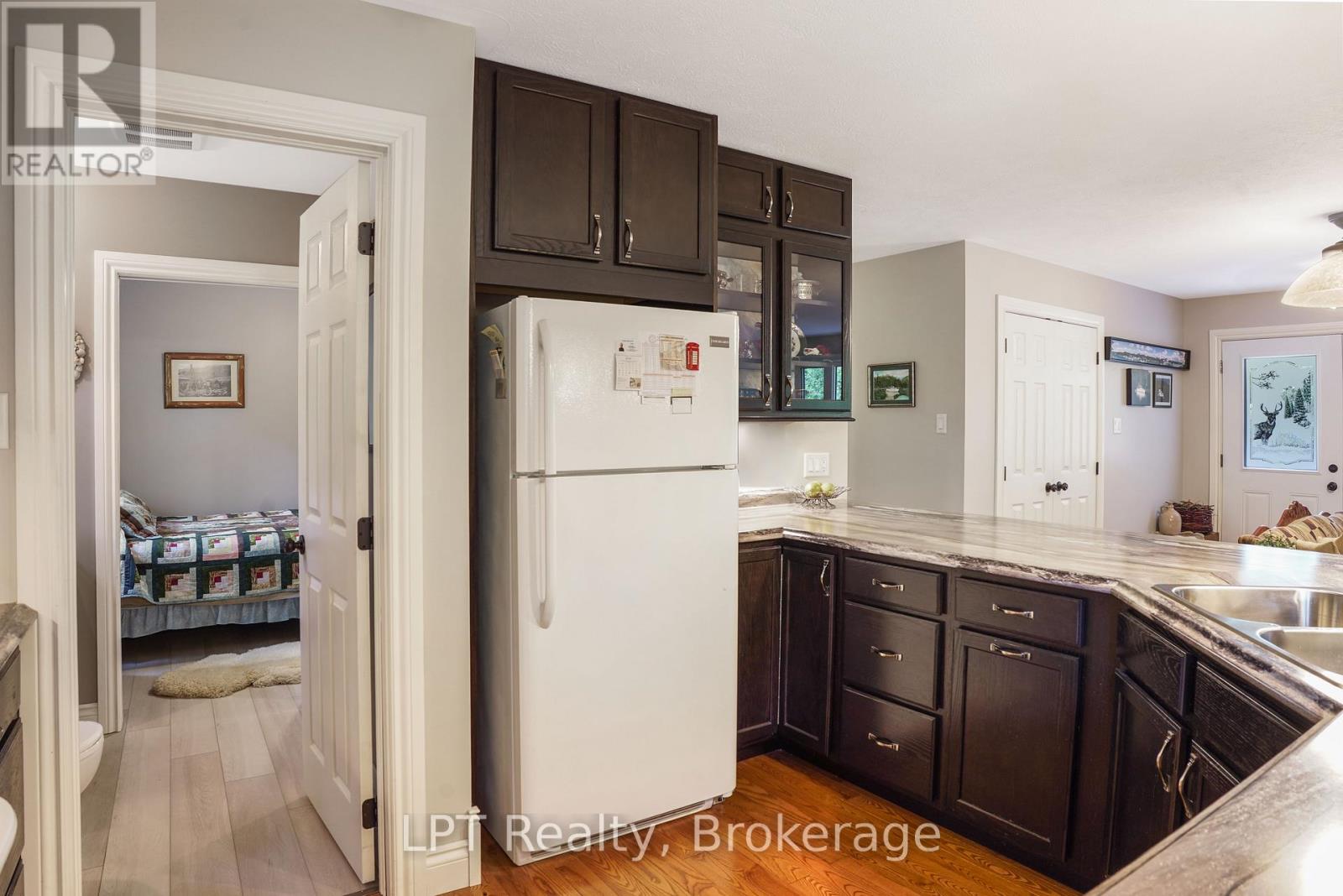 454 Highway 6, South Bruce Peninsula, Ontario  N0H 2T0 - Photo 19 - X13505706