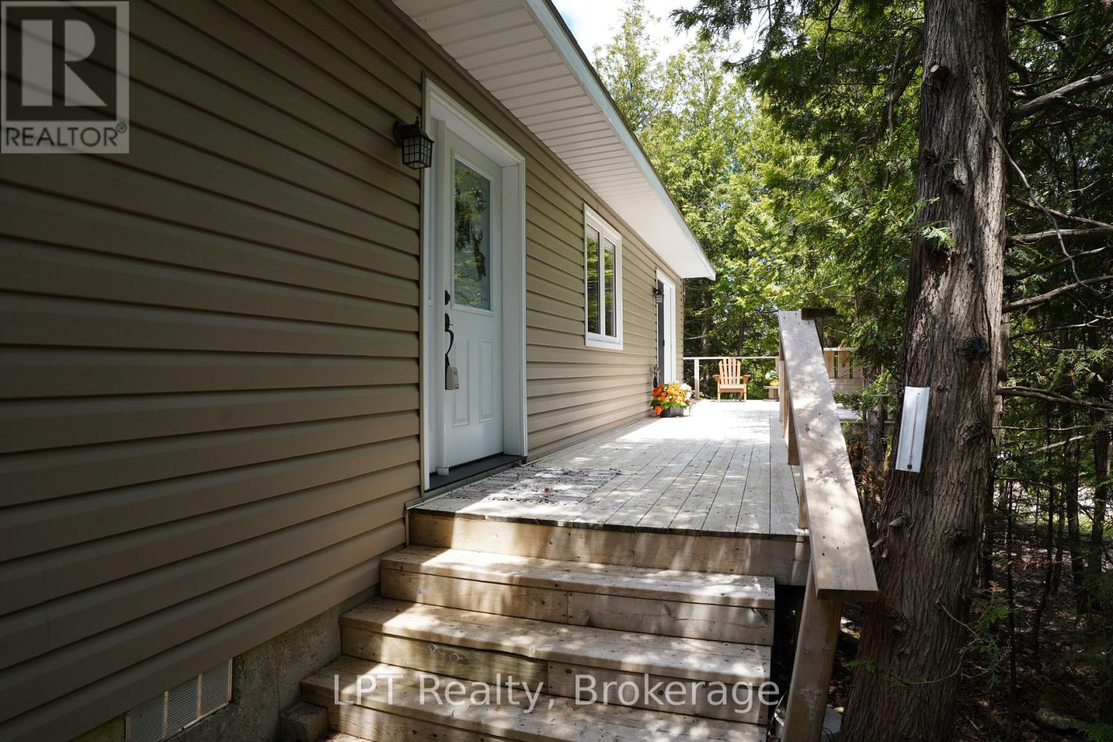 454 Highway 6, South Bruce Peninsula, Ontario  N0H 2T0 - Photo 9 - X13505706