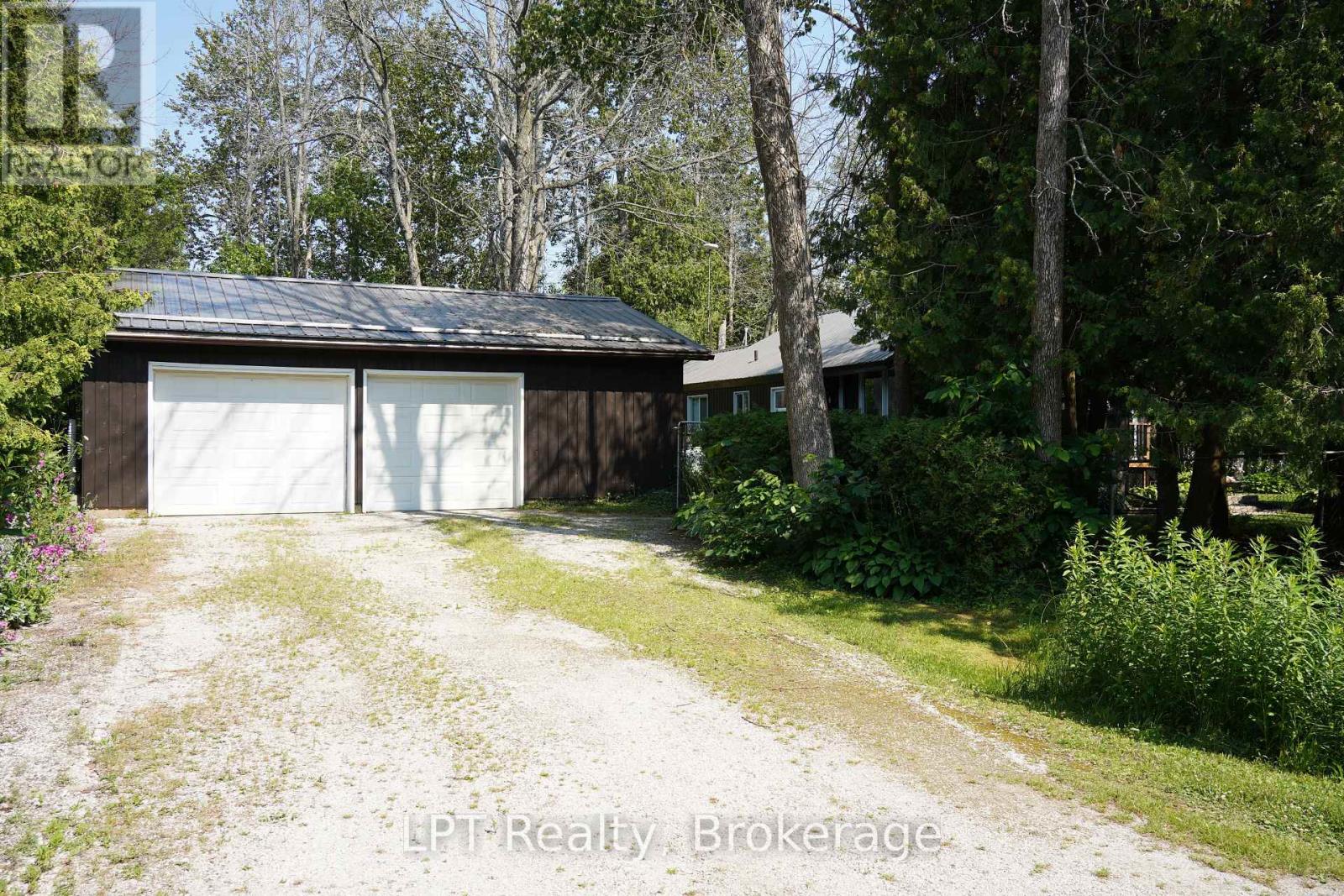 3 Cardinal Avenue, South Bruce Peninsula, Ontario  N0H 2T0 - Photo 35 - X13571266