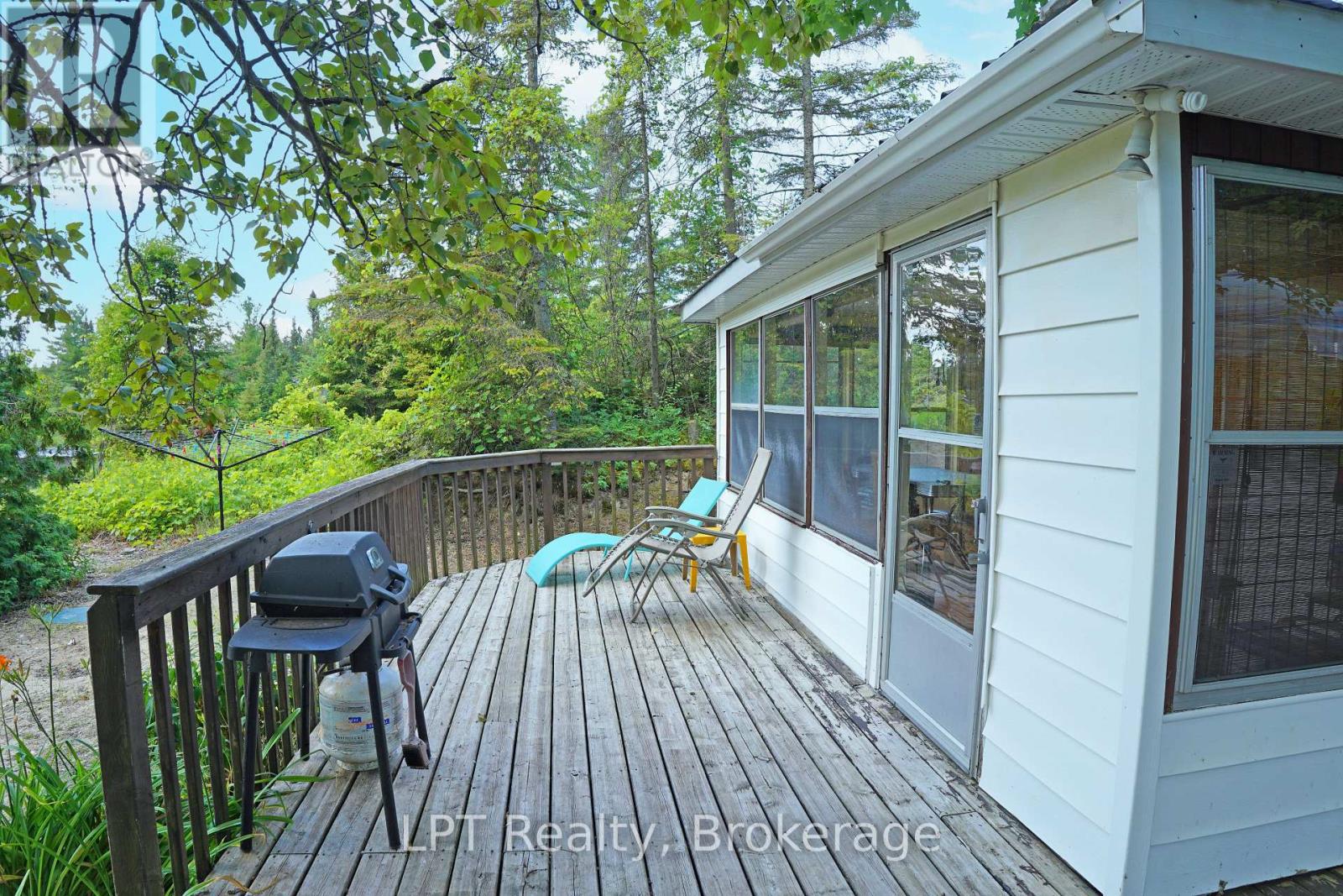 14 Sog-Je-Wa-Sa Drive, Native Leased Lands, Ontario  N0H 2G0 - Photo 5 - X13544374