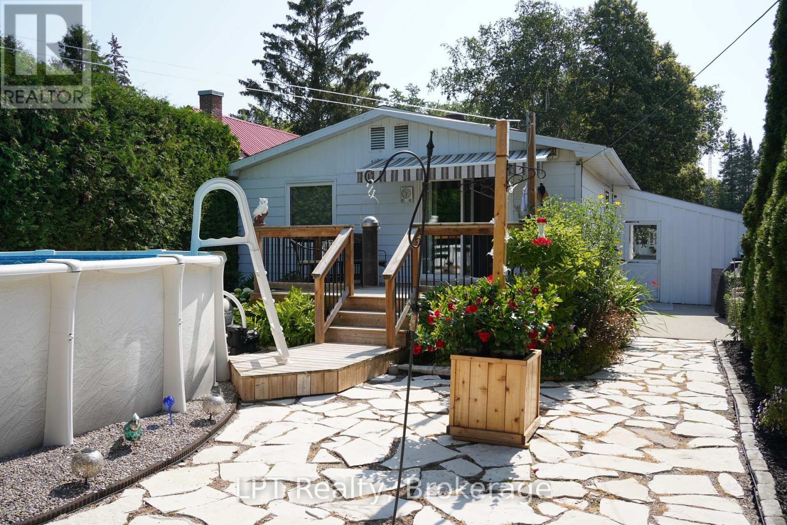 1568 5th Avenue, Owen Sound, Ontario  N4K 5B5 - Photo 40 - X13584574