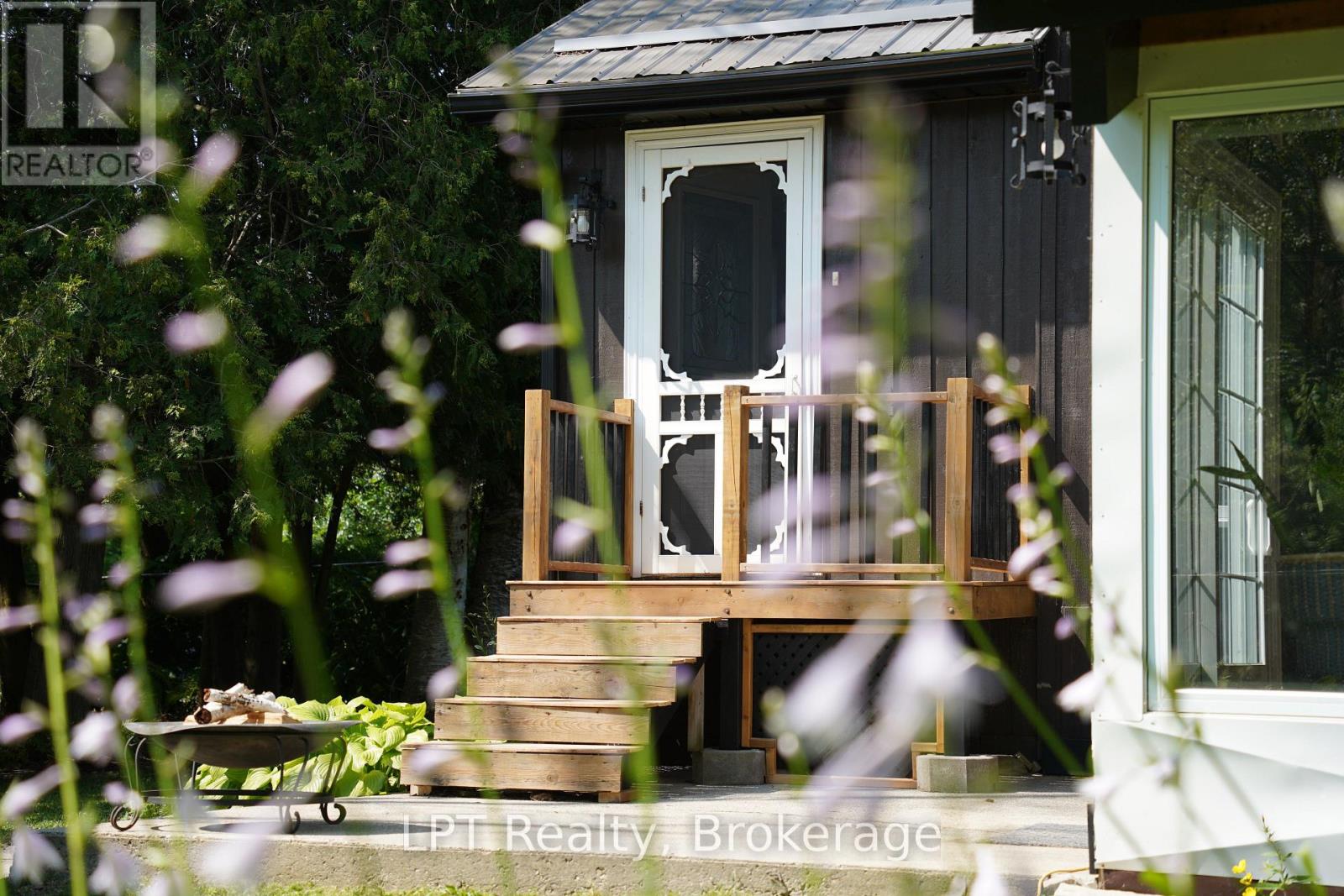 3 Cardinal Avenue, South Bruce Peninsula, Ontario  N0H 2T0 - Photo 6 - X13571266