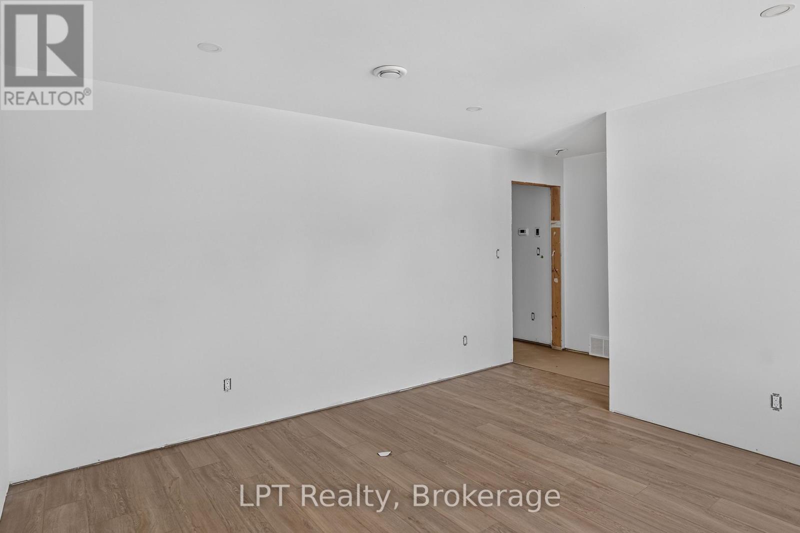 665 Watson Street, South Bruce Peninsula, Ontario  N0H 2T0 - Photo 15 - X13641590