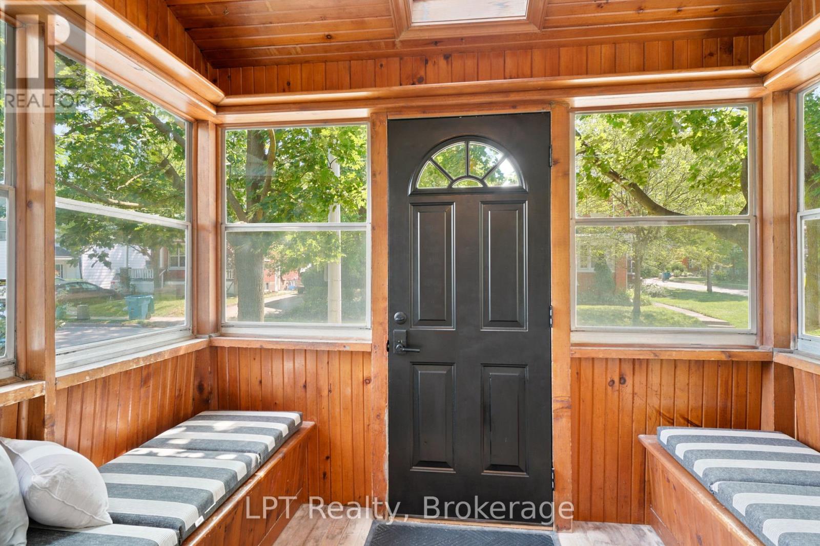 96 Charles Street, Stratford, Ontario  N5A 5X7 - Photo 4 - X13651616
