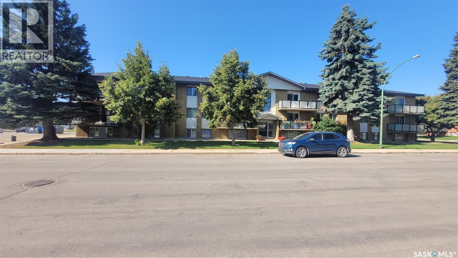 4 111 St Lawrence Crescent, Saskatoon, Saskatchewan  S7K 1H3 - Photo 1 - SK045980