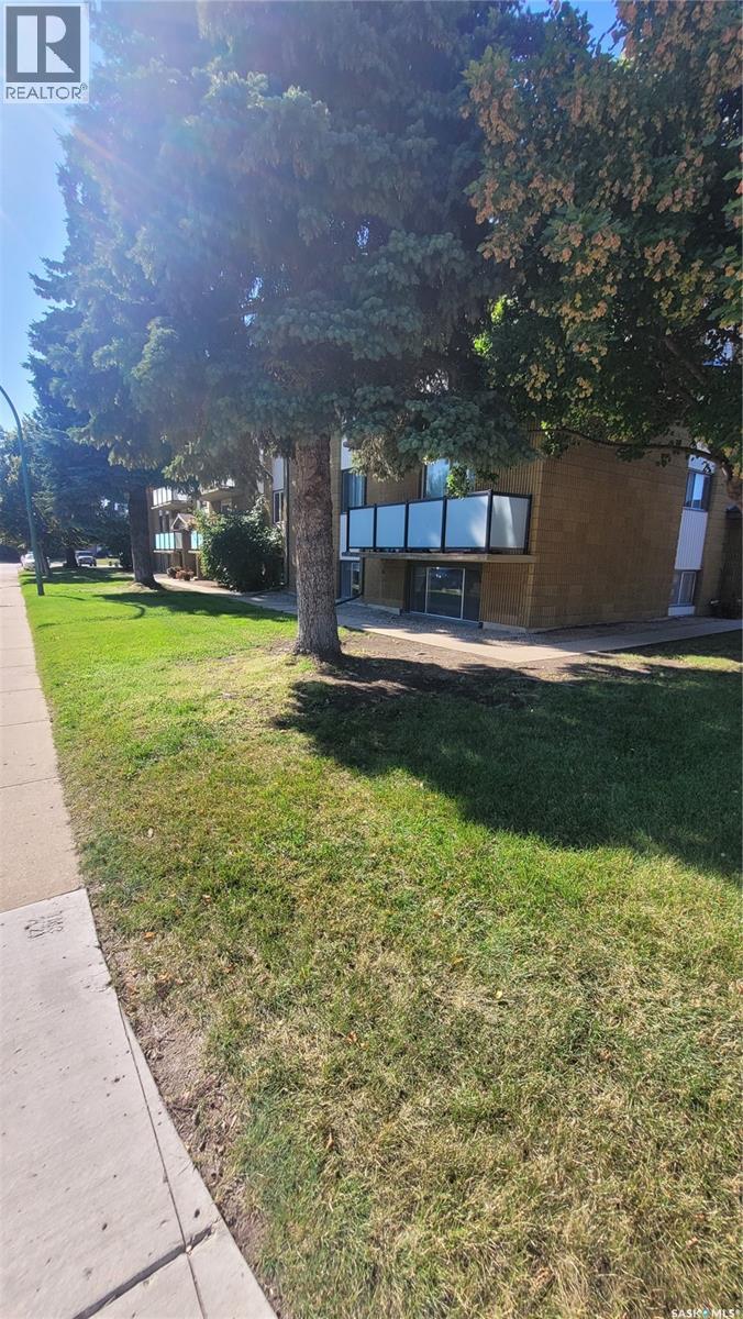 4 111 St Lawrence Crescent, Saskatoon, Saskatchewan  S7K 1H3 - Photo 3 - SK045980