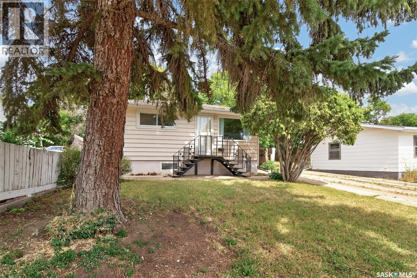 1054 Stadacona Street W, Moose Jaw, Saskatchewan  S6H 2B2 - Photo 44 - SK045965