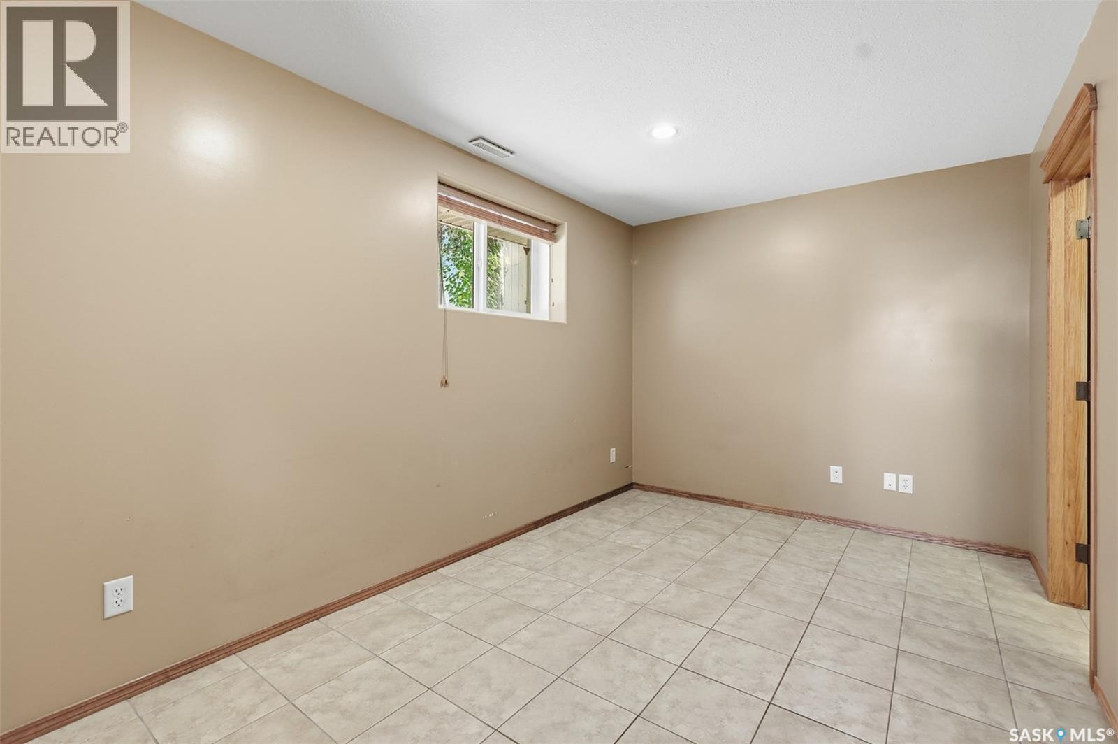 703 Beechmont Lane, Saskatoon, Saskatchewan  S7V 1C9 - Photo 26 - SK045935