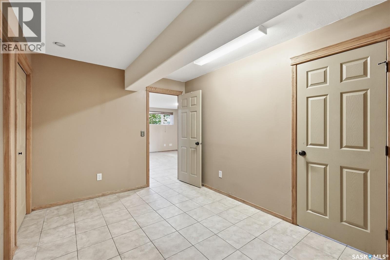 703 Beechmont Lane, Saskatoon, Saskatchewan  S7V 1C9 - Photo 29 - SK045935
