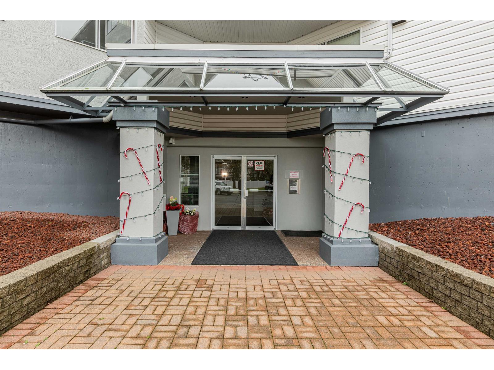 205 5377 201a Street, Langley, British Columbia  V3A 1S7 - Photo 3 - R3149347