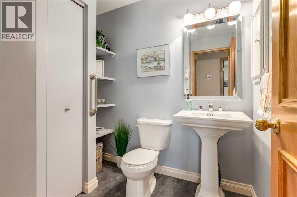 15 Sunrise Crescent SE, Calgary, Alberta  T2X 3A1 - Photo 23 - A2335947