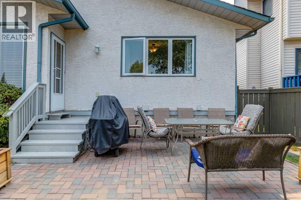15 Sunrise Crescent SE, Calgary, Alberta  T2X 3A1 - Photo 35 - A2335947