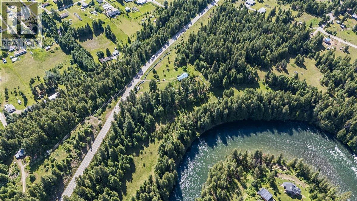 2621 3a Highway, Castlegar, British Columbia  V1N 4P5 - Photo 7 - 10398006