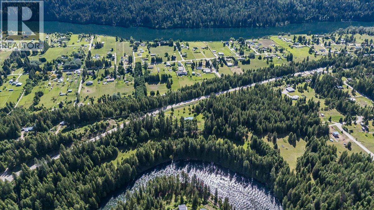 2621 3a Highway, Castlegar, British Columbia  V1N 4P5 - Photo 6 - 10398006
