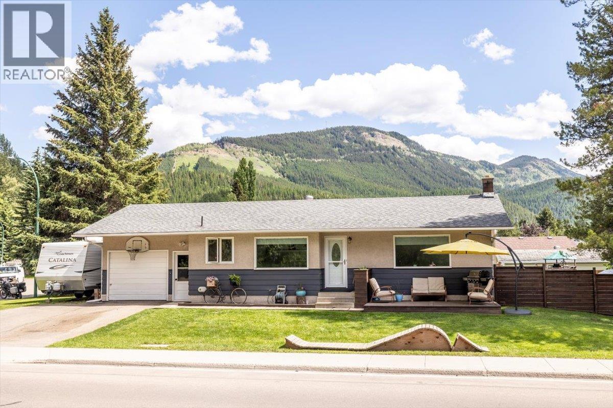 316 Alpine Place, Sparwood, British Columbia  V0B 2G0 - Photo 61 - 10392263