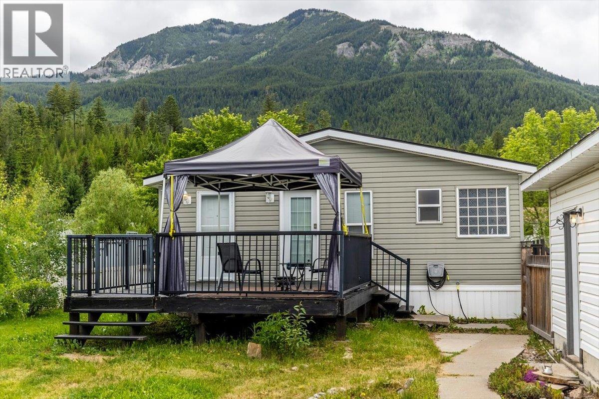33 Dawson Crescent, Elkford, British Columbia  V0B 1H0 - Photo 56 - 10393668