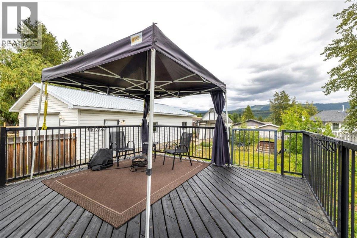 33 Dawson Crescent, Elkford, British Columbia  V0B 1H0 - Photo 47 - 10393668
