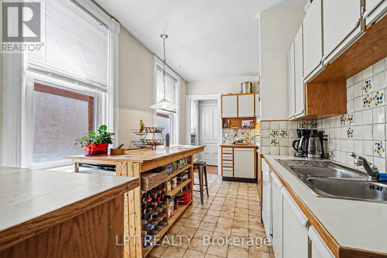475 Maclaren Street, Ottawa, Ontario  K1R 5K5 - Photo 7 - X13691960