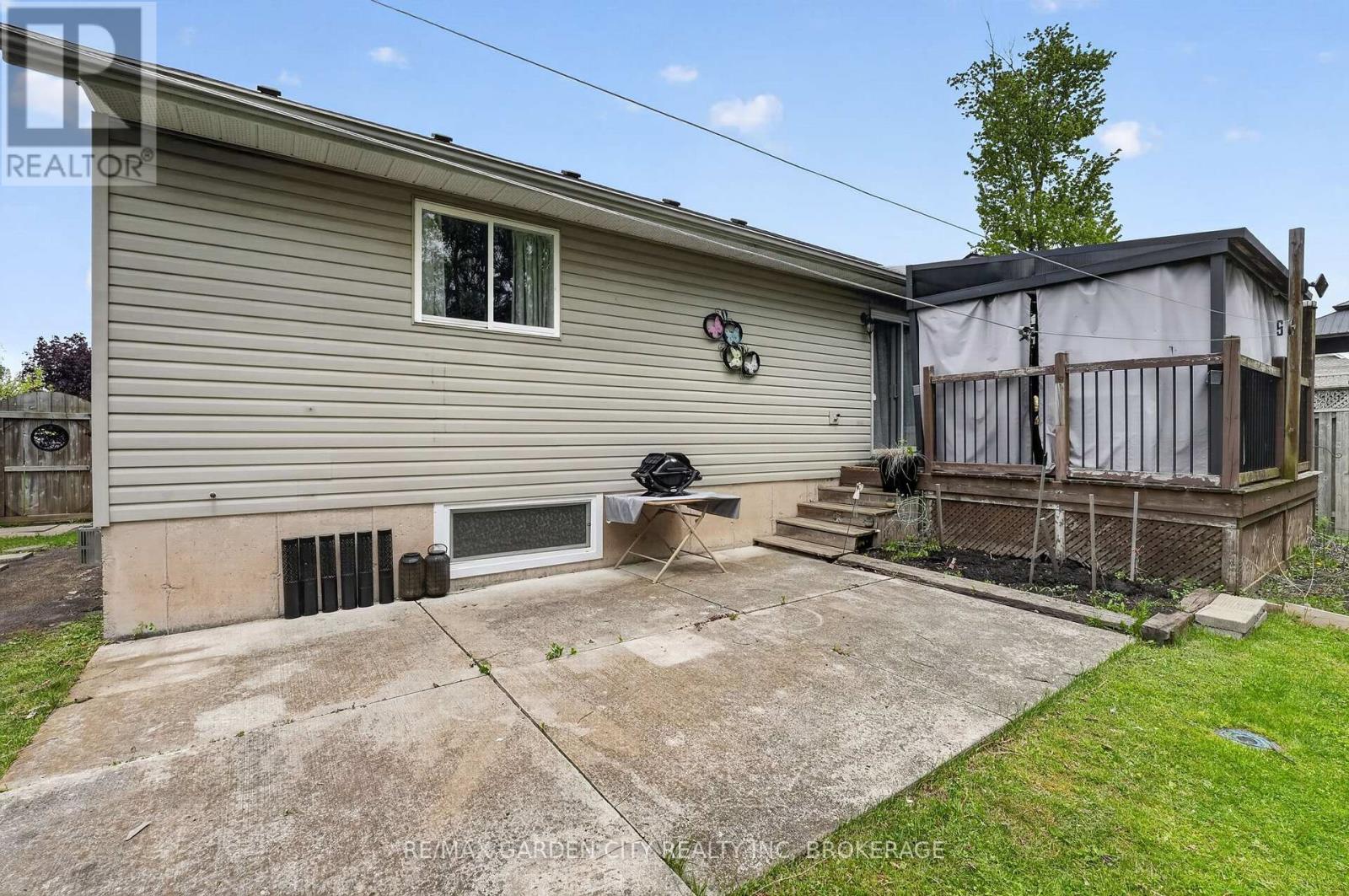 11 Rochelle Crescent, Fort Erie, Ontario  L0S 1N0 - Photo 34 - X13691898