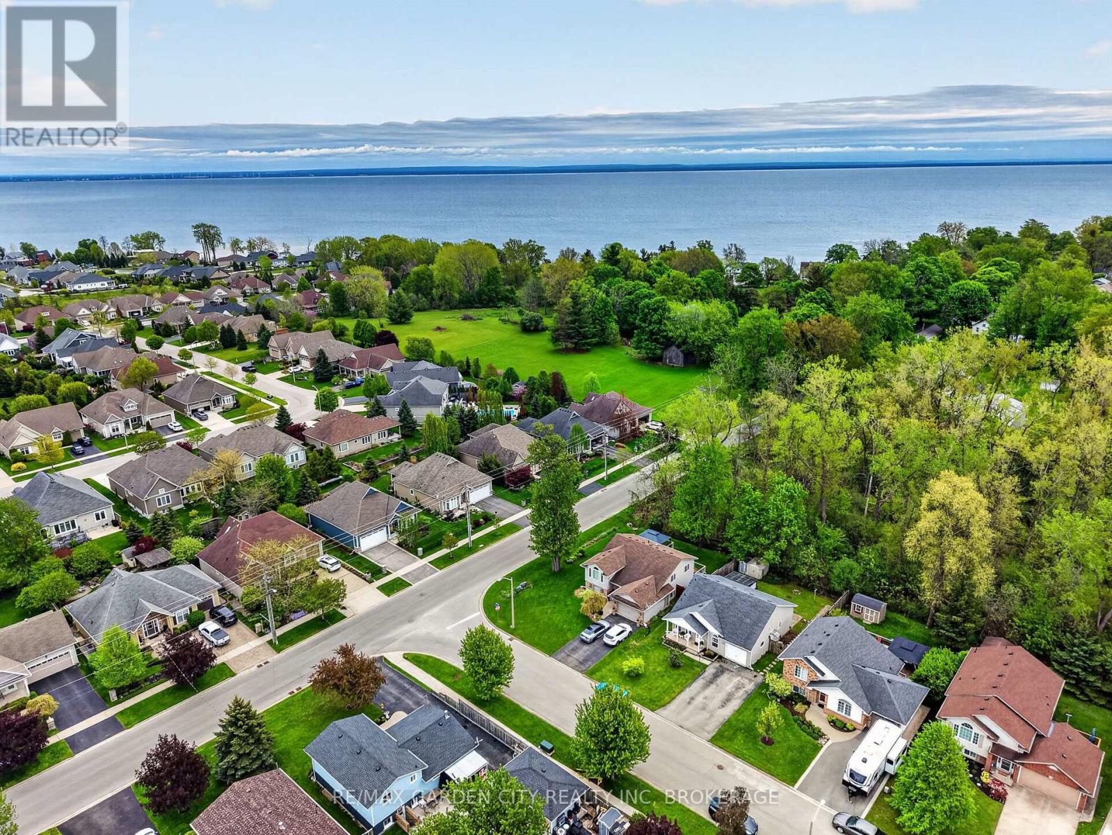 11 Rochelle Crescent, Fort Erie, Ontario  L0S 1N0 - Photo 41 - X13691898