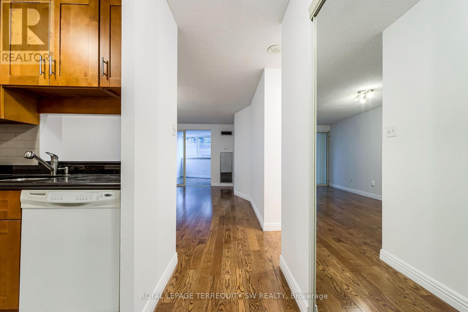 407 - 1055 Bay Street, Toronto, Ontario  M5S 3A3 - Photo 10 - C13691970