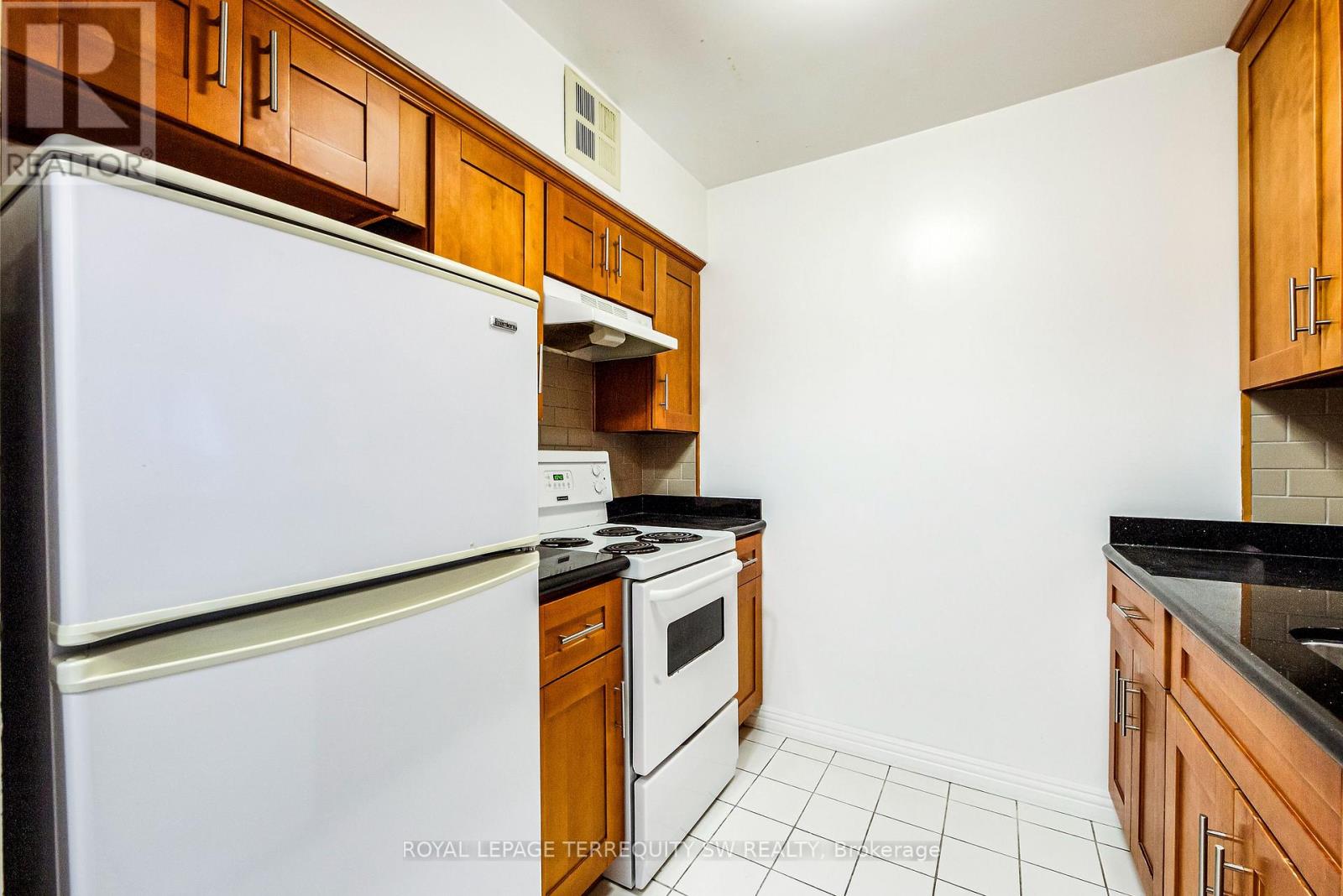 407 - 1055 Bay Street, Toronto, Ontario  M5S 3A3 - Photo 14 - C13691970