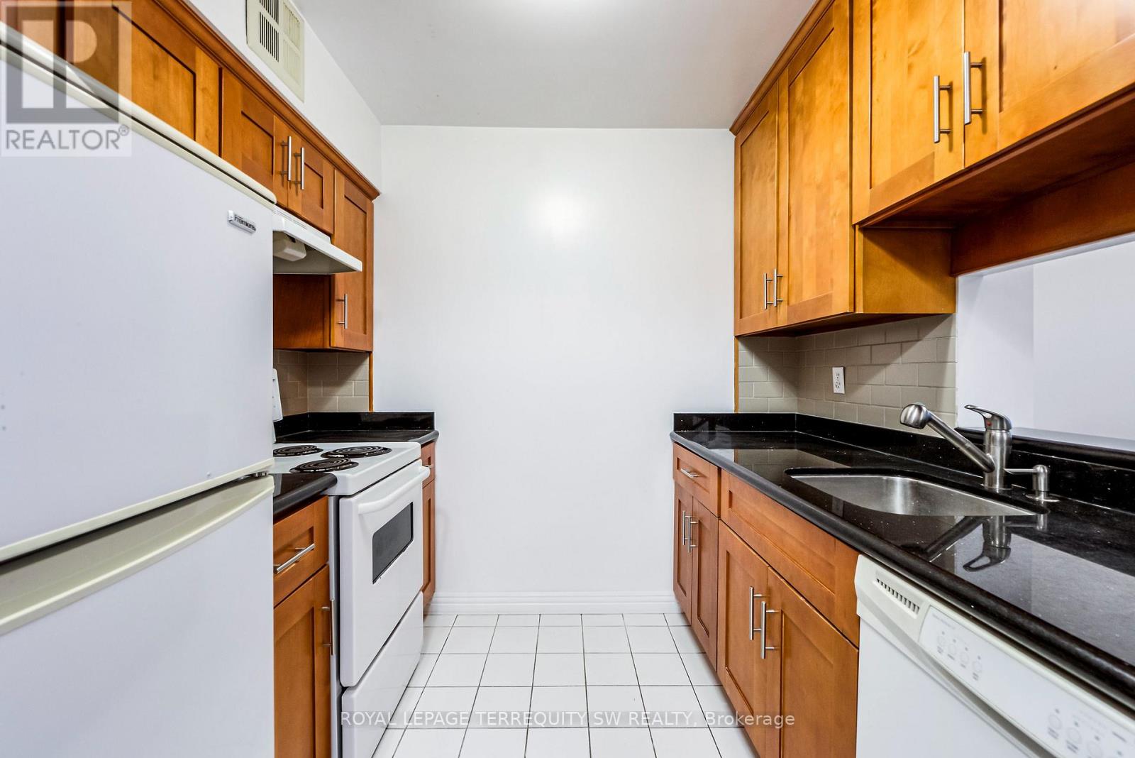 407 - 1055 Bay Street, Toronto, Ontario  M5S 3A3 - Photo 17 - C13691970