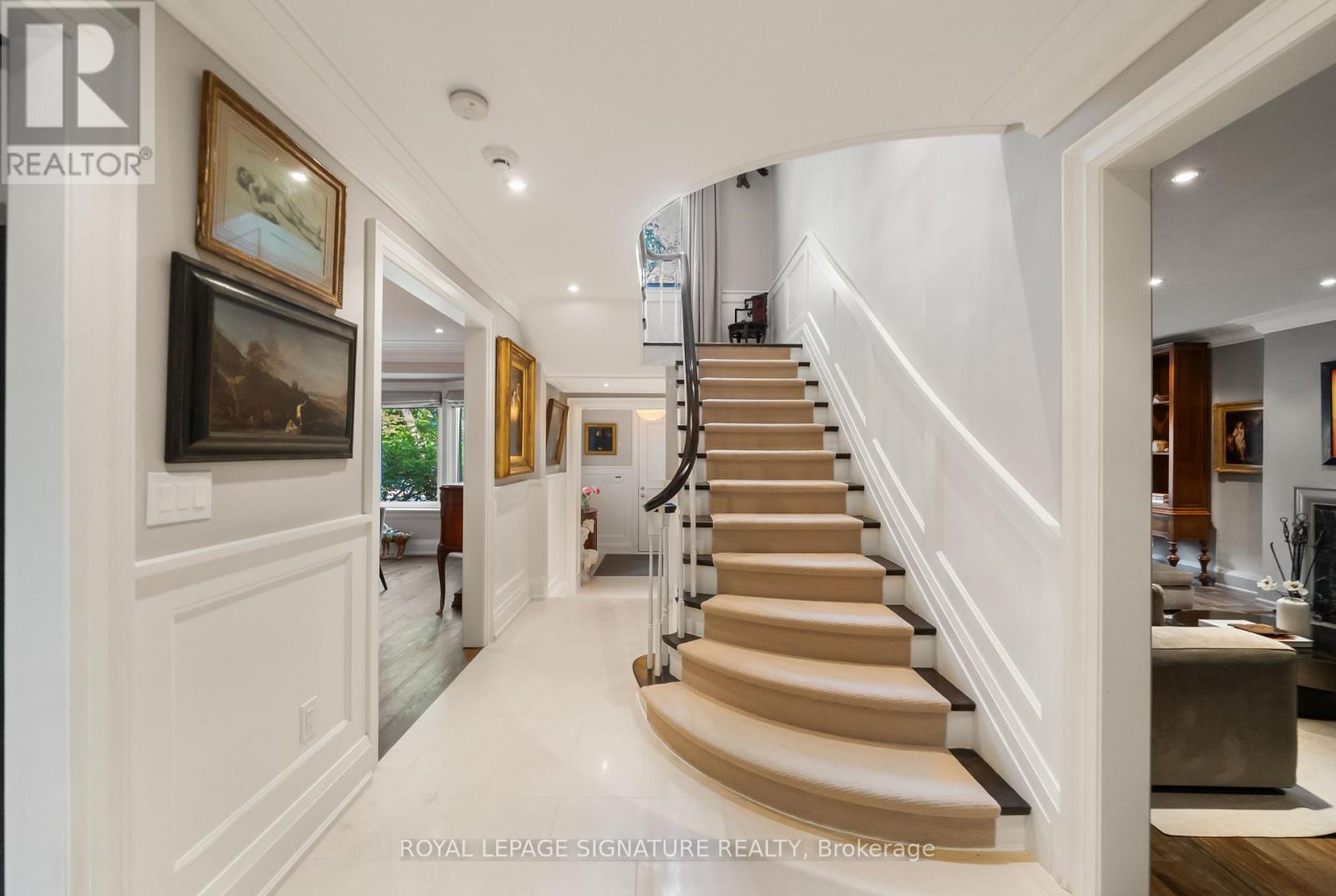 230 Strathallan Wood, Toronto, Ontario  M5N 1T4 - Photo 6 - C13691978