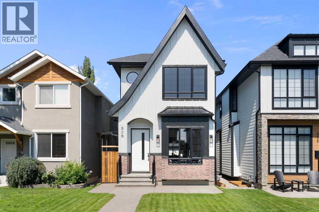 528 52 Avenue SW, calgary, Alberta