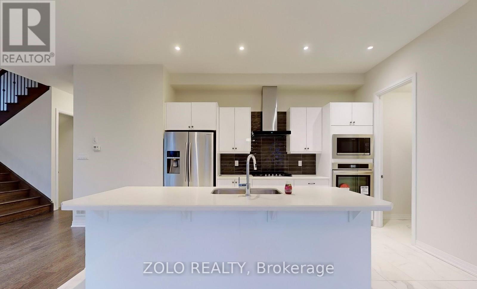 3705 Lakepoint Drive, Severn (West Shore), Ontario  L3V 6H3 - Photo 7 - S13691976