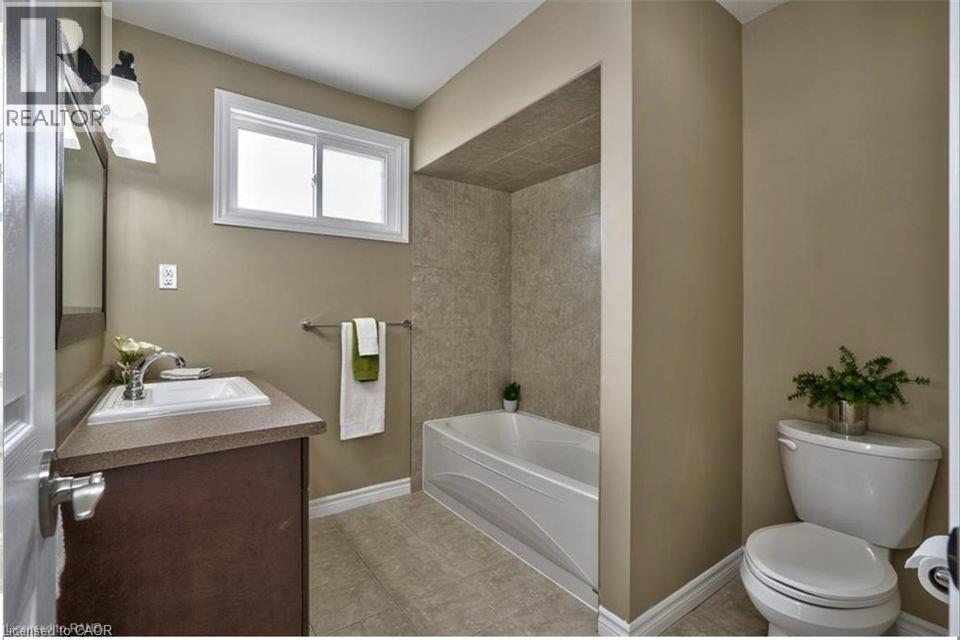 790 Stone Church Road E Unit# Upper, Hamilton, Ontario L8W 1A8 - Photo 8 - 40856585