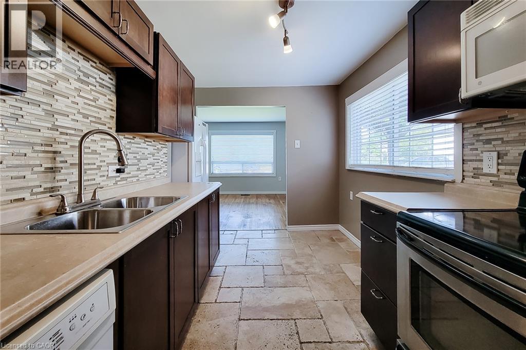92 Munn Street, Hamilton, Ontario  L8V 1K3 - Photo 14 - 40856569