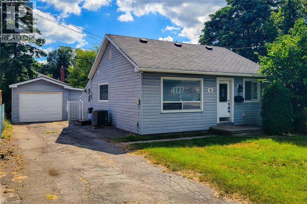 92 Munn Street, Hamilton, Ontario  L8V 1K3 - Photo 4 - 40856569