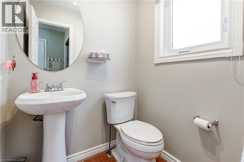 16 Harper Street, Waterdown, Ontario  L0R 2H3 - Photo 8 - 40856167