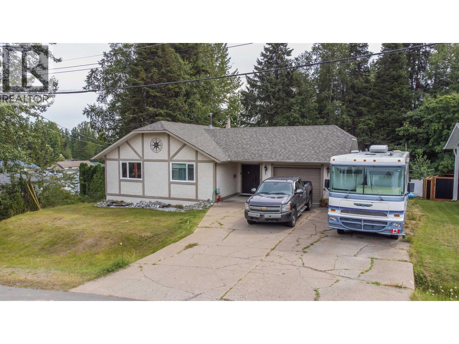 3018 Glade Road, Prince George, British Columbia  V2K 4C3 - Photo 3 - R3157168